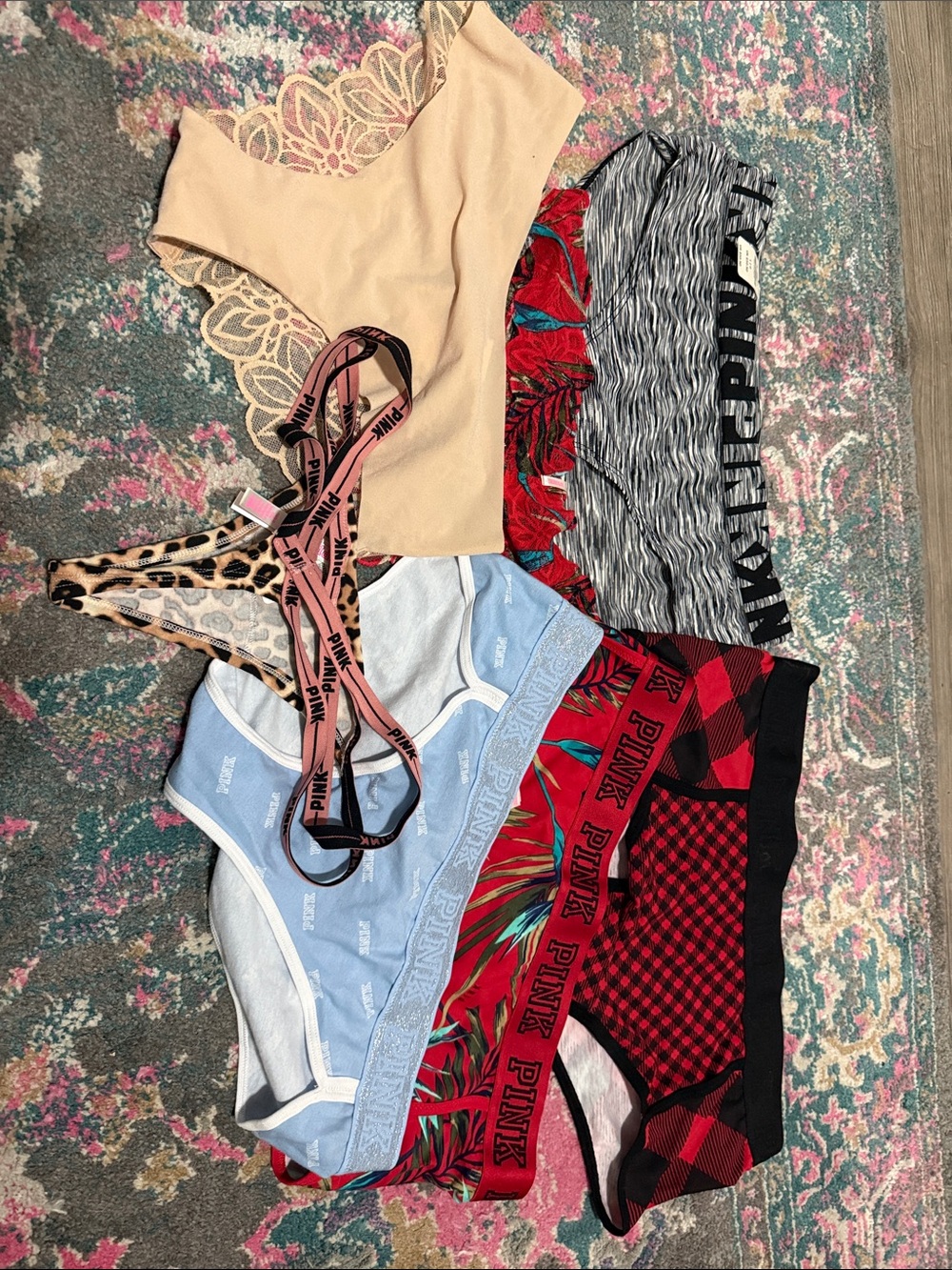Victoria Secret (Size L) 7 pairs underwear